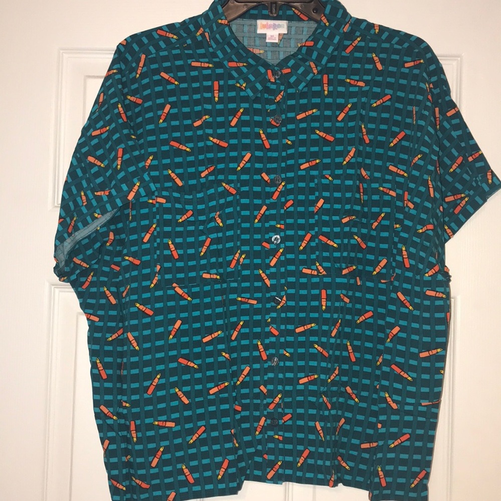 LuLaRoe Amy top size Medium